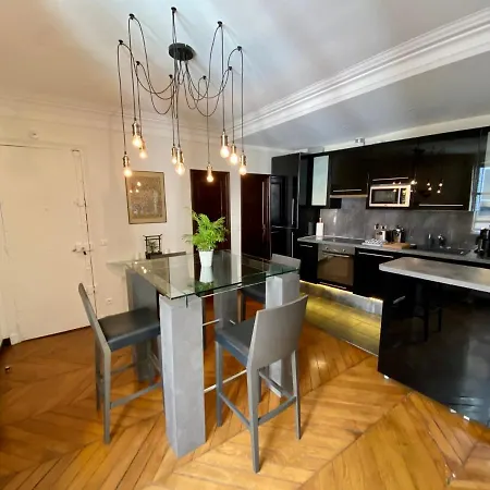 Moderne - Champs Elysees Haussmann